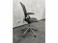 Vitra meda - lederen design bureaustoel - afbeelding 2 van  9