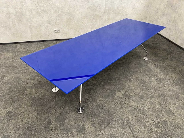 Vitra meda/ tecno nomos - 8 persoons design set 280x100 - afbeelding 14 van  32