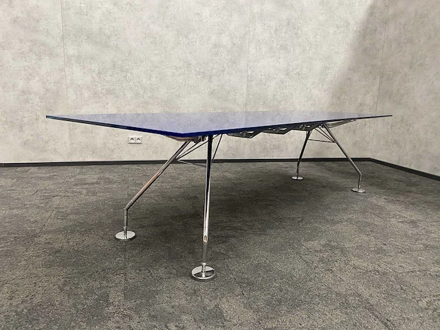 Vitra meda/ tecno nomos - 8 persoons design set 280x100 - afbeelding 17 van  32