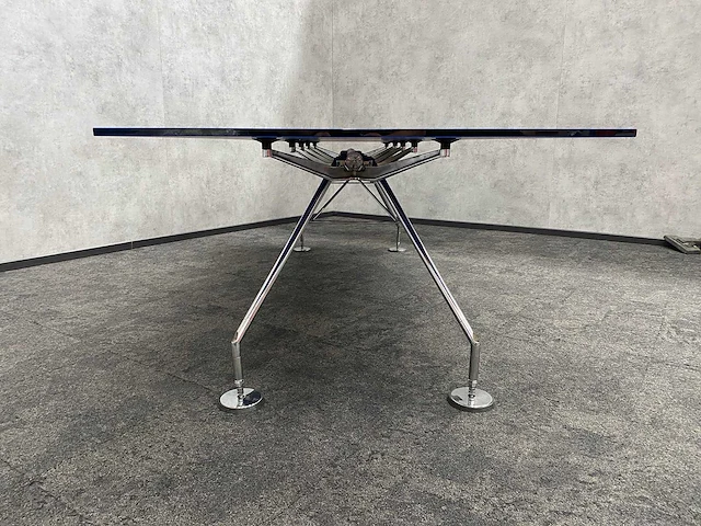 Vitra meda/ tecno nomos - 8 persoons design set 280x100 - afbeelding 19 van  32