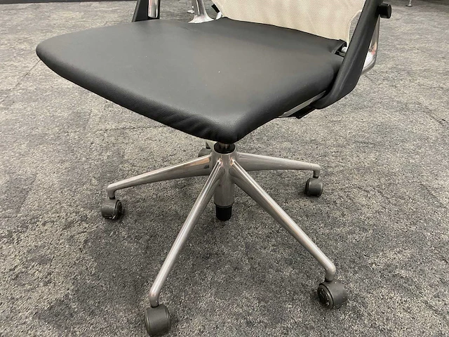 Vitra meda/ tecno nomos - design werplek - afbeelding 11 van  31