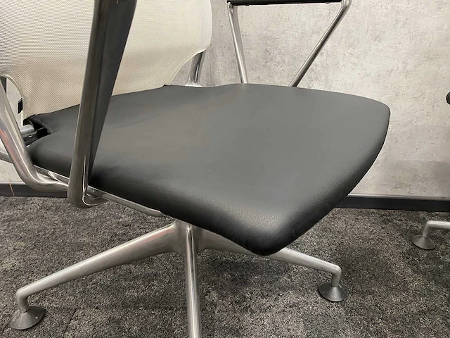 Vitra meda/ tecno nomos - design werplek - afbeelding 18 van  31