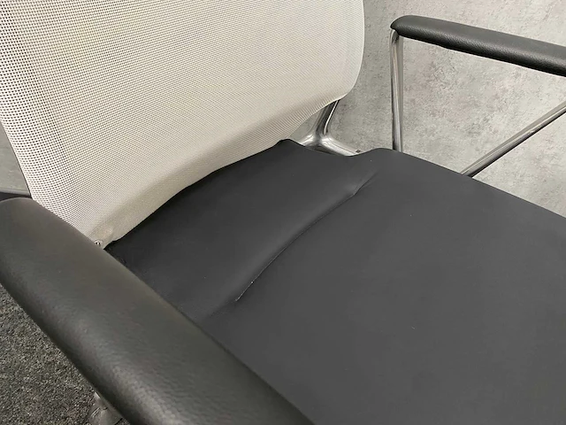 Vitra meda/ tecno nomos - design werplek - afbeelding 19 van  31
