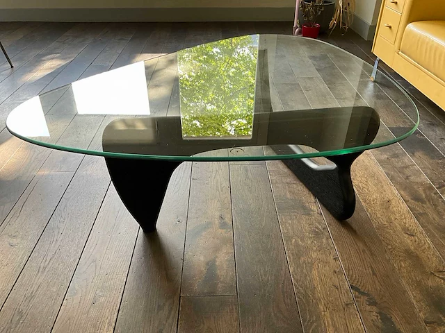 Vitra noguchi koffietafel - afbeelding 1 van  6