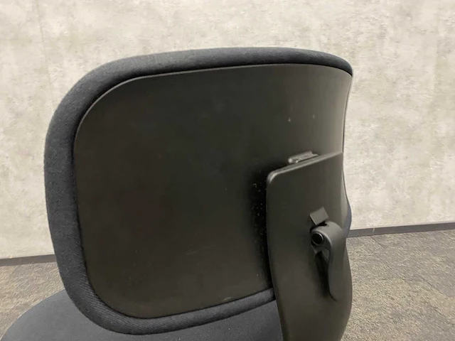 Vitra rookie - bureaustoel zwart - afbeelding 7 van  11