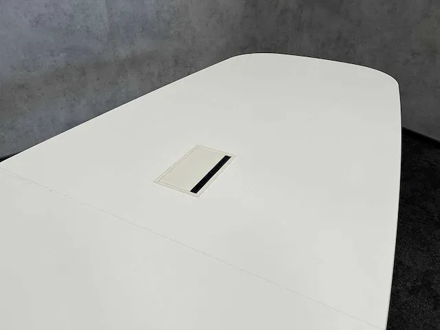 Vitra segmented - bootvorm design vergadertafel 340x120 - afbeelding 12 van  16