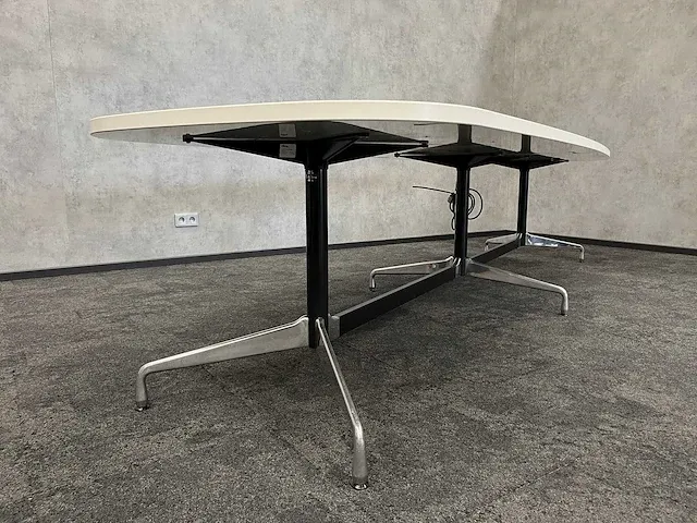 Vitra segmented - bootvorm design vergadertafel 340x120 - afbeelding 14 van  16