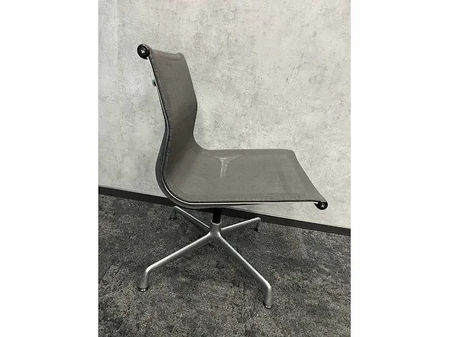 Vitra segmented/ eames - 18 persoons design set 600x200 - afbeelding 10 van  49