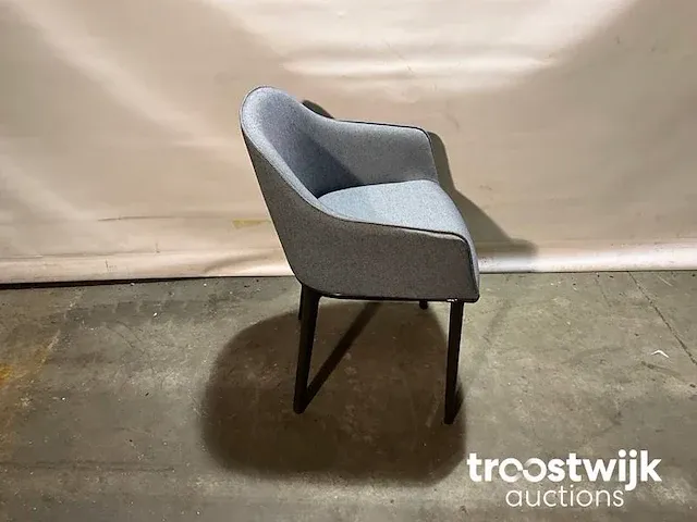 Vitra. soft shell stoel vierpotig onderstel - afbeelding 3 van  6