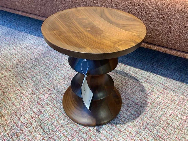 Vitra stools model c bijzettafel - afbeelding 1 van  4
