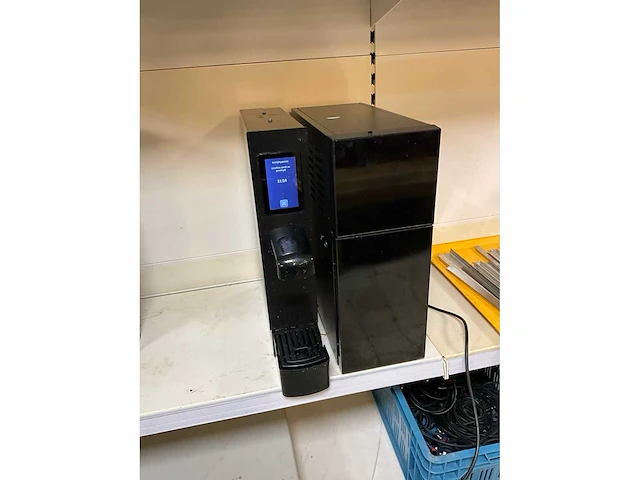 Vitrifrigo fg12i melkkoelkast en melkdispenser - afbeelding 3 van  10