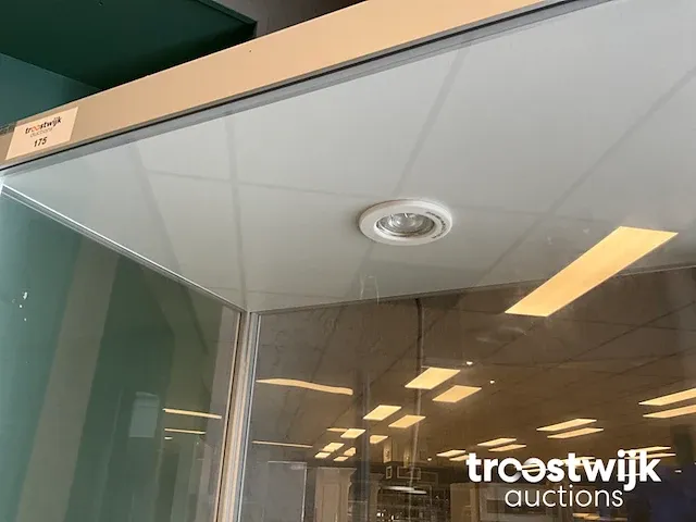 Vitrine kast - afbeelding 3 van  4