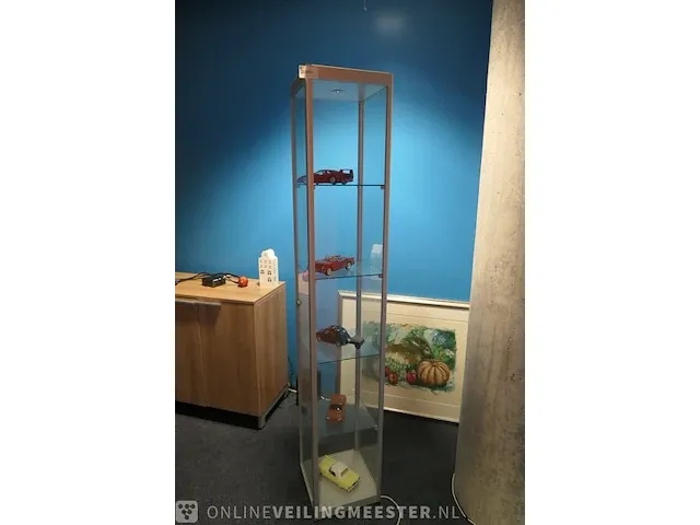 Vitrine - afbeelding 2 van  2
