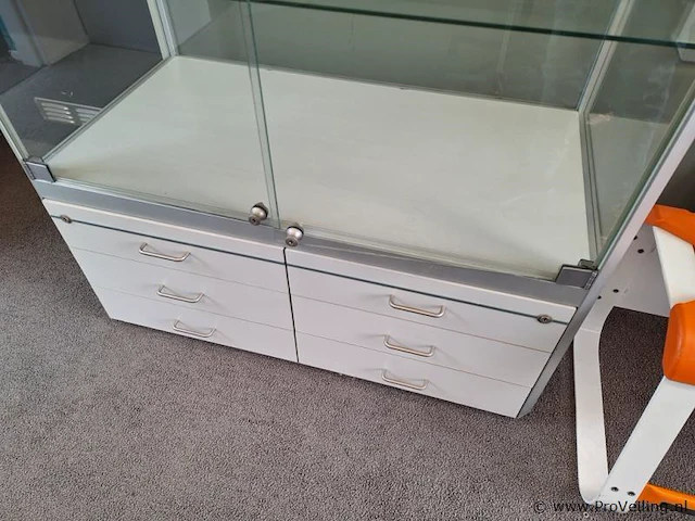 Vitrinekast - 160x60x204cm - afbeelding 4 van  5