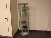 Vitrinekast met verlichting en afmeting 41 x 41 x 182 cm. - afbeelding 1 van  2
