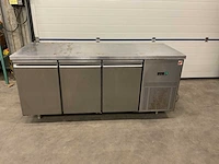 Vitrus 3 deurs koelwerkank