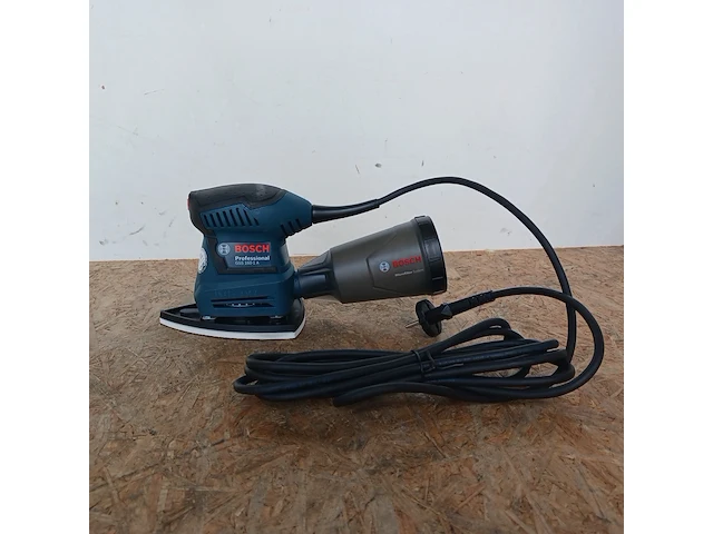 Vlak-/ deltaschuurmachine - 230v bosch, gss 160, bouwjaar 2021 - afbeelding 1 van  10