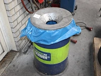 Vlamdovende prullenbak. hoogte 82 cm. - afbeelding 2 van  2
