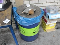 Vlamdovende prullenbak. hoogte 82 cm. - afbeelding 1 van  2