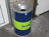 Vlamdovende prullenbak. hoogte 82 cm. - afbeelding 1 van  2