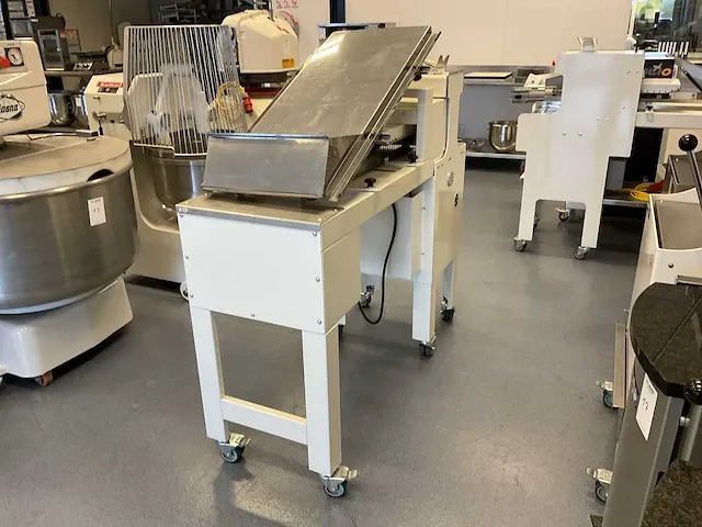 Vlb speedmaster broodsnijmachine - afbeelding 9 van  15