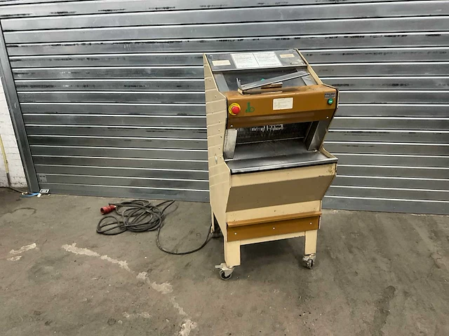 Vlb wp 45/9 broodsnijmachine - afbeelding 1 van  9