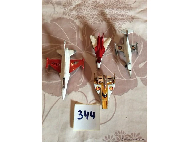 Vliegtuigjes matchbox… - afbeelding 1 van  4