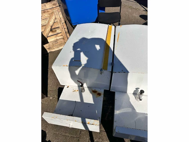 Vloeistoftank 200liter (2x) - afbeelding 4 van  4