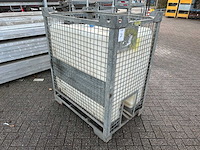 Vloeistoftank in frame - afbeelding 1 van  8