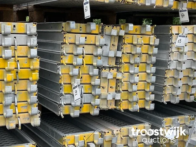 Vloerdeel / vlonder buisoplegging - afbeelding 2 van  3