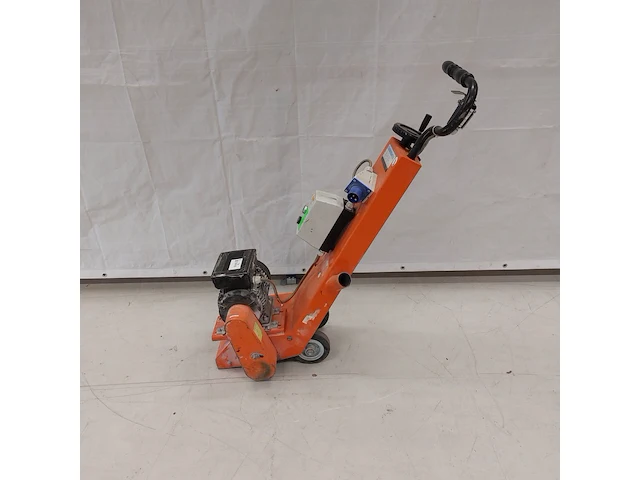 Vloerfreesmachine 230v trelawny, tfp200 230v, bouwjaar 2018 - afbeelding 1 van  7