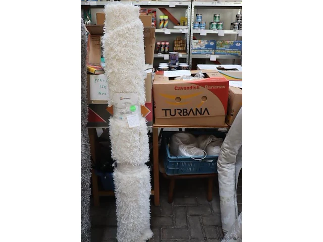 Vloerkleed - ovaal - 45mm - hoogpolig - 160x160cm - afbeelding 1 van  3