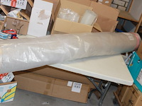 Vloerkleed 200x290 100% wol / blossum traditional pink/black 1x