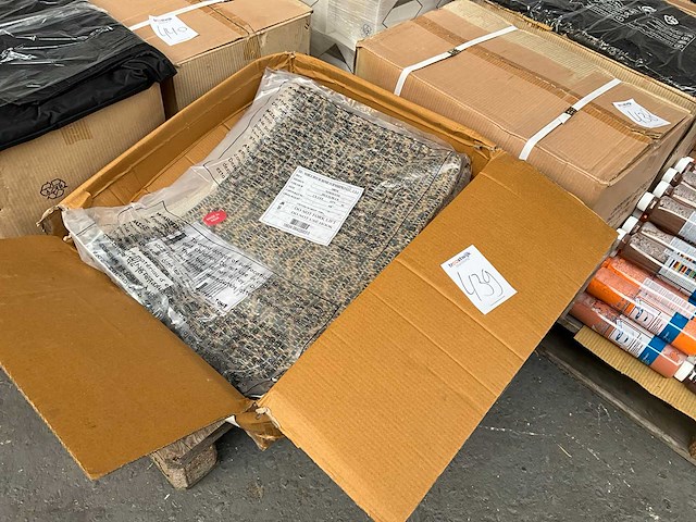 Vloerkleed (8x) - afbeelding 1 van  6