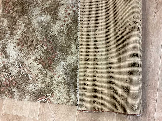 Vloerkleed (huisvlijt!) - afbeelding 2 van  2