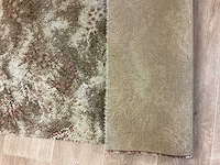 Vloerkleed (huisvlijt!) - afbeelding 2 van  2