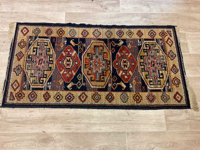 Vloerkleed - afbeelding 1 van  2