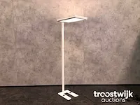 Vloerlamp - titus bernhard - afbeelding 3 van  11