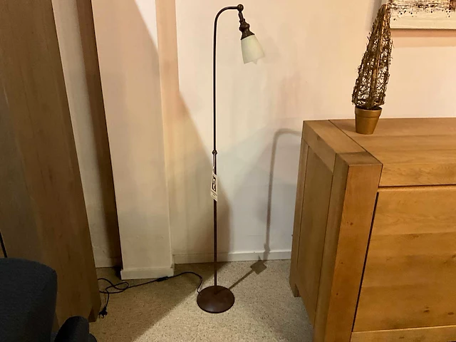 Vloerlamp - afbeelding 1 van  3