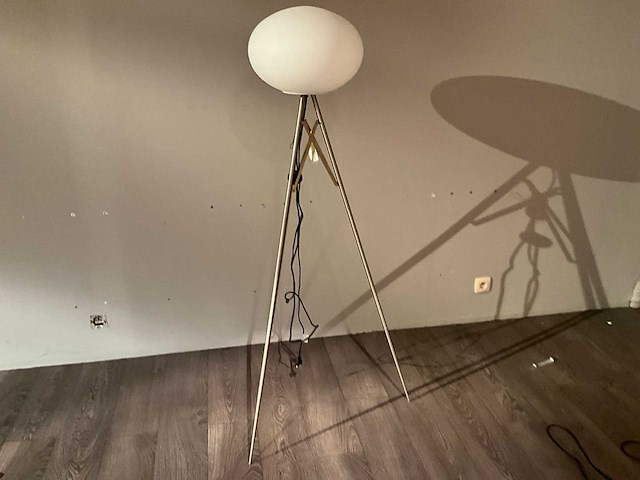 Vloerlamp - afbeelding 1 van  5