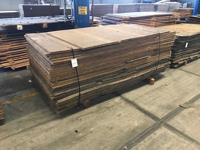 Vloerplaten gebruikt osb (40x) - afbeelding 1 van  2