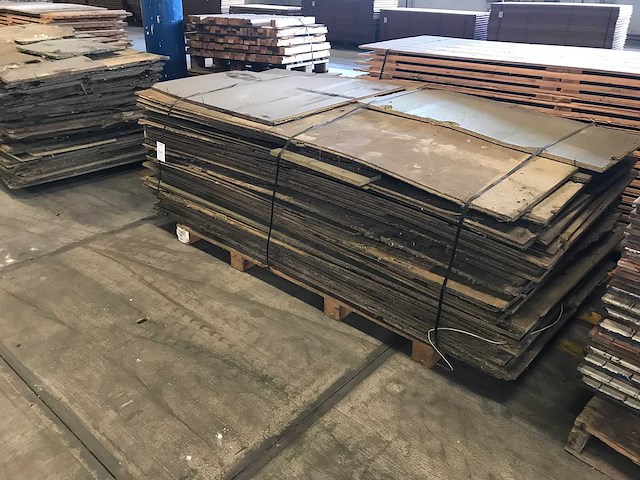 Vloerplaten gebruikt spaanplaat - afbeelding 2 van  2