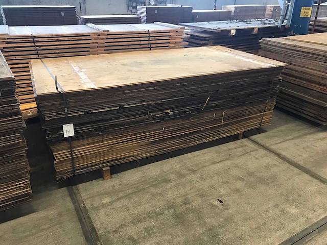 Vloerplaten gebruikt underlayment (39x) - afbeelding 1 van  2