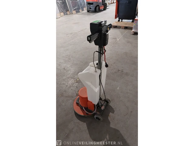 Vloerreiniger/schuurmachine - 450mm - 230v numatic, hfm 1515, bouwjaar 2014 - afbeelding 5 van  9