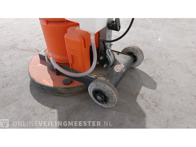 Vloerreiniger/schuurmachine - 450mm - 230v numatic, hfm 1515, bouwjaar 2014 - afbeelding 6 van  9