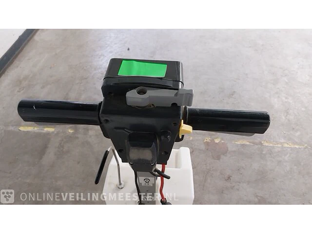 Vloerreiniger/schuurmachine - 450mm - 230v numatic, hfm 1515, bouwjaar 2014 - afbeelding 7 van  9