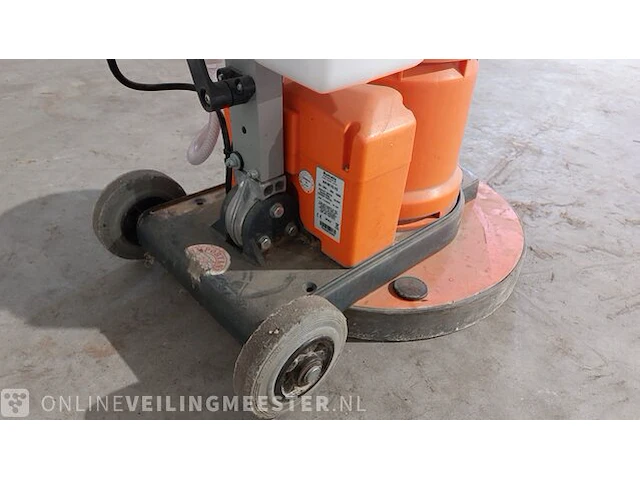 Vloerreiniger/schuurmachine - 450mm - 230v numatic, hfm 1515, bouwjaar 2014 - afbeelding 8 van  9