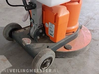 Vloerreiniger/schuurmachine - 450mm - 230v numatic, hfm 1515, bouwjaar 2014 - afbeelding 8 van  9