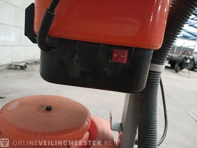 Vloerschuurmachine numatic , hfm 1515, bouwjaar 2019 - afbeelding 10 van  10