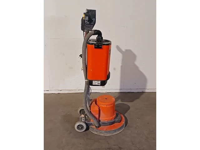Vloerschuurmachine roterend - 230v numatic, hfm 1515, bouwjaar 2016 - afbeelding 6 van  12